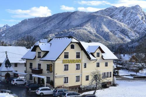 Hostal Guest House Vila Moj Mir