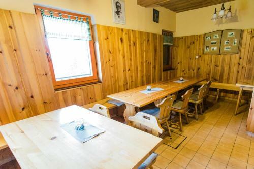 Loka Lodge At Raduha