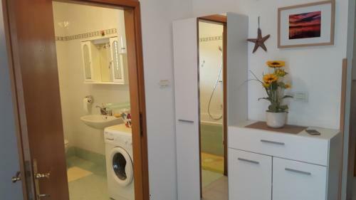 Sea View Apartment Renzzo