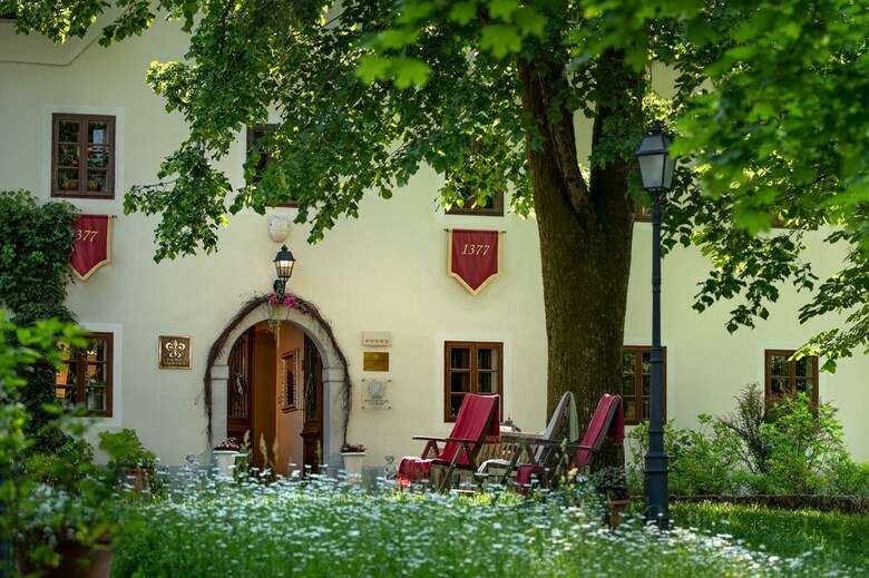 Hotel Kendov Dvorec