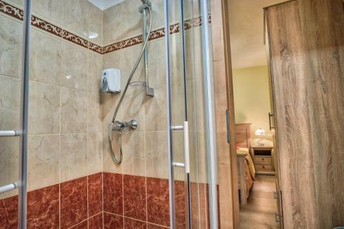 Linhart Hotel
