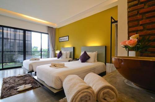 Amphawa Na Non Hotel & Spa