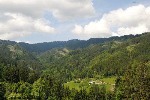 Apartamento Pension "das Tr�gern"