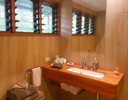 Lodge Treehouse Retreat At Diamond Waters