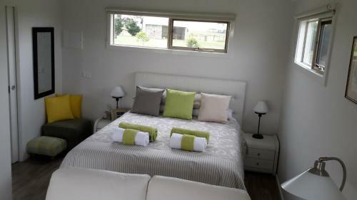 Bed & Breakfast Bass Coast Country Cottages