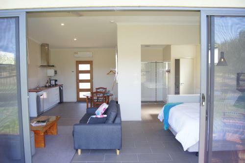 Manzanillo Grove Villa