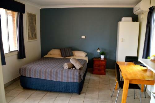 Onslow Sun Chalets And Motels