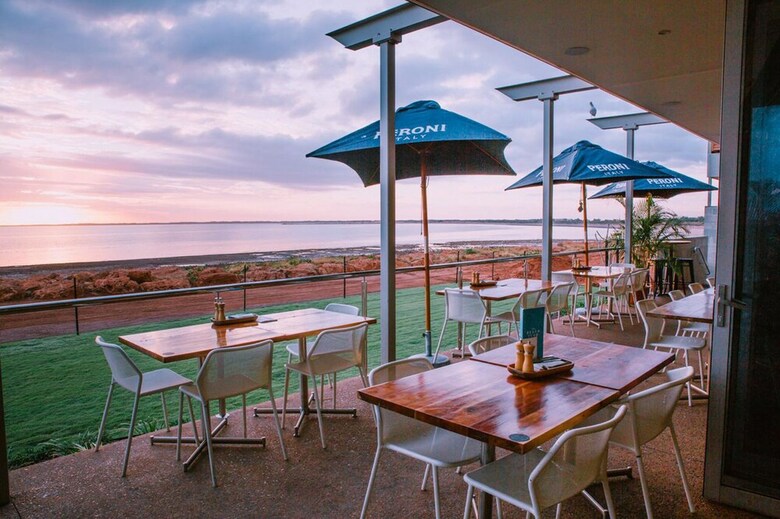 Hotel Onslow Beach Resort