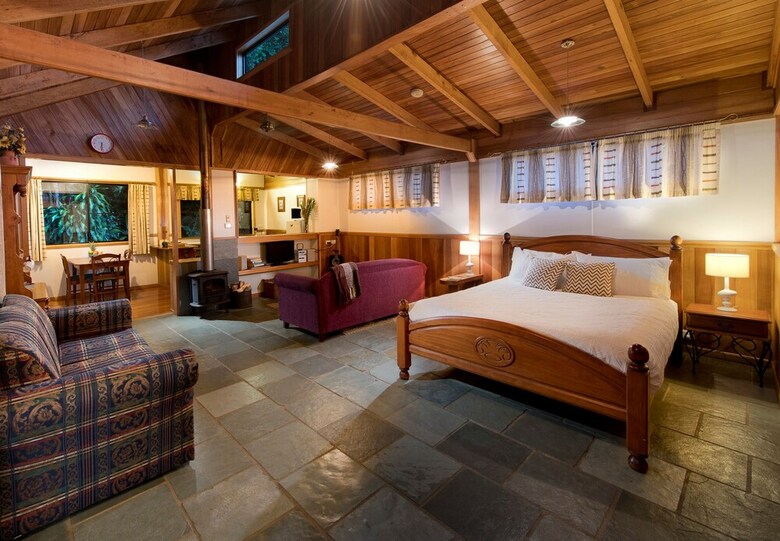 Lodge Sharlynn By The River