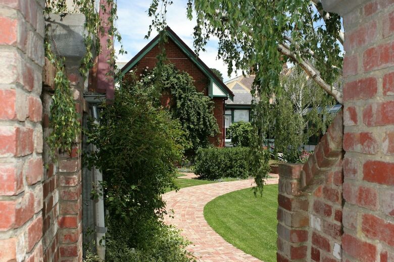 Hotel Cleveland Winery