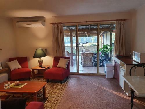 Hostal Oaktree Guest House