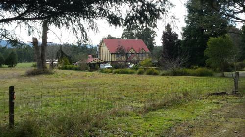 Hostal Oaktree Guest House