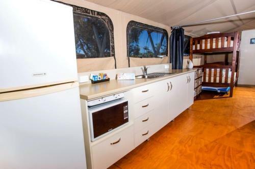 Reflections Holiday Parks Mylestom