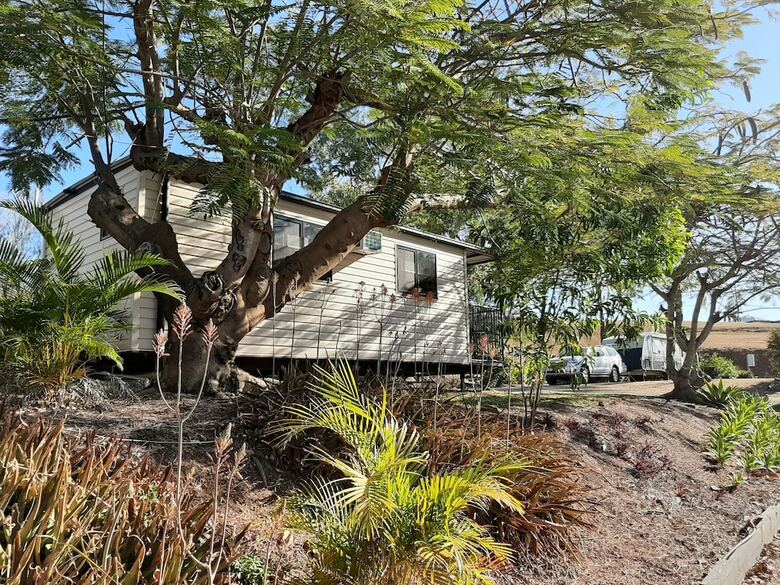 Mt Larcom Tourist Park