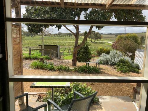 Bed In A Shed Vineyard Stay