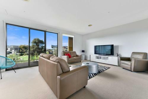Villa 23 Coast Drive Torquay