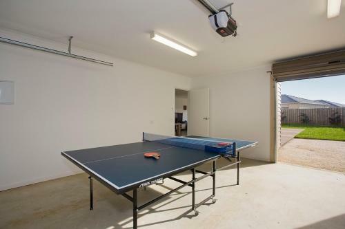 Beach & Golf Stays, Australia