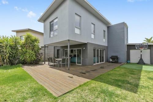 Beach & Golf Stays, Australia