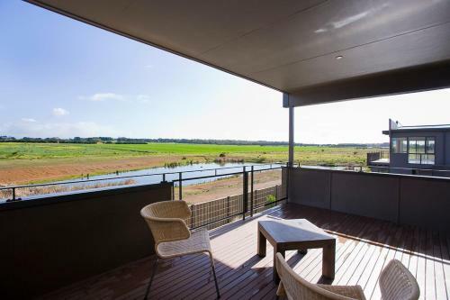 Beach & Golf Stays, Australia