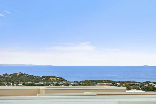 Beach & Golf Stays, Australia