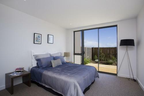 Beach & Golf Stays, Australia
