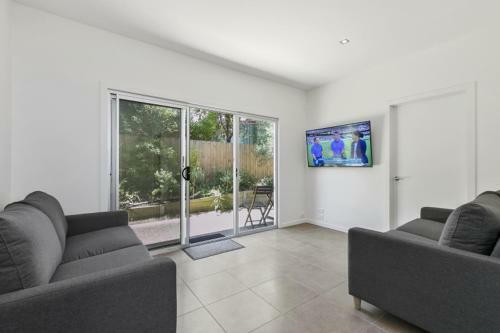 Beach & Golf Stays, Australia
