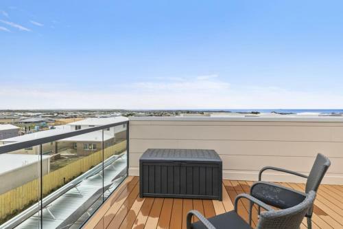 Beach & Golf Stays, Australia