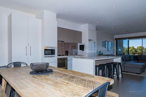 Villa 13 Shore Place