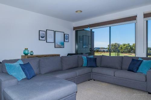 Villa 13 Shore Place