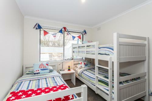 Torquay Retreats - Twentytwo Pride
