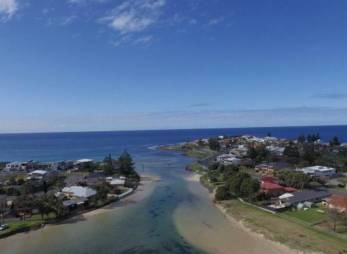 Hotel Barrack Point Holidays