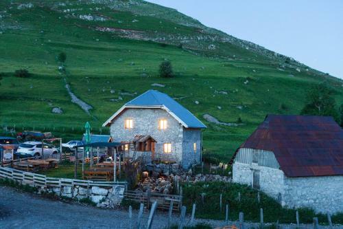 Hostal Guesthouse Letnja Basta