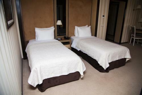 Shirvan Hotel & Spa