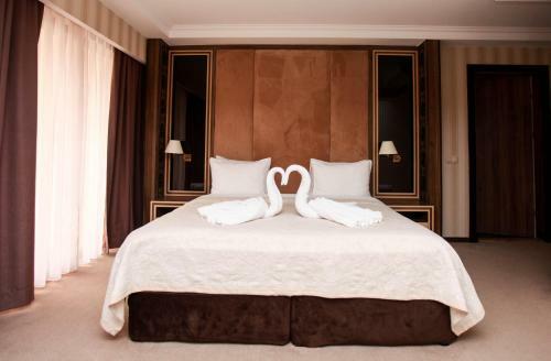 Shirvan Hotel & Spa