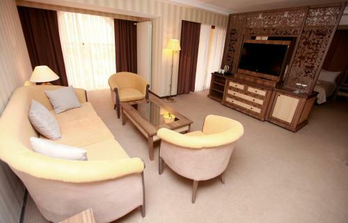 Shirvan Hotel & Spa