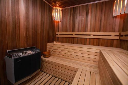 Shirvan Hotel & Spa