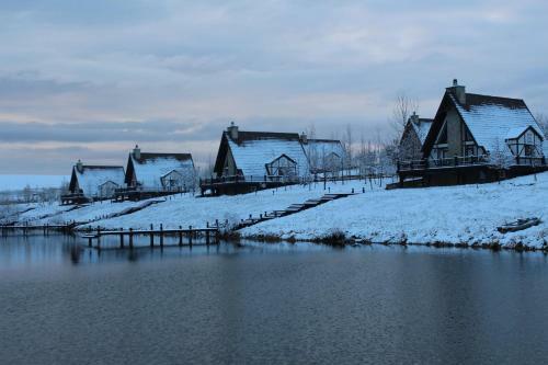 Sakit Gol - Silent Lake Hotel