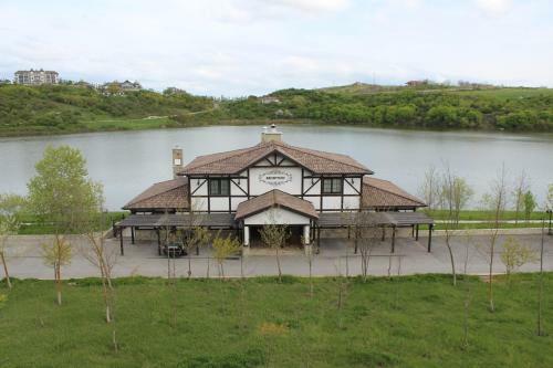 Sakit Gol - Silent Lake Hotel