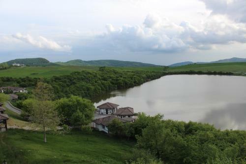 Sakit Gol - Silent Lake Hotel