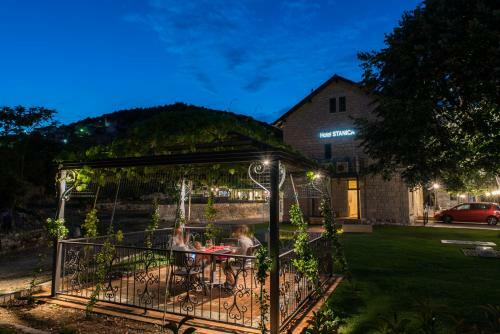 Hotel Stanica Ravno