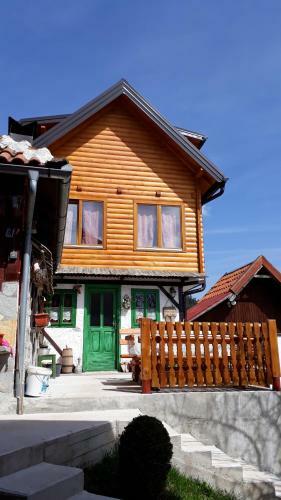 Lodge Guesthouse Sadrvan Ravne