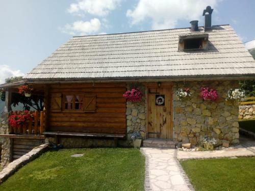 Seoska Kuca Vidikovac