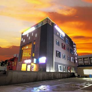 Jeju Lux Hotel