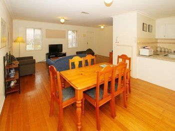 Hotel Moonee Valley Views Apartments