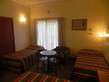 Hotel St Georges Motor Inn