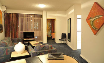 Protea Hotel Parktonian All Suite