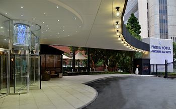 Protea Hotel Parktonian All Suite