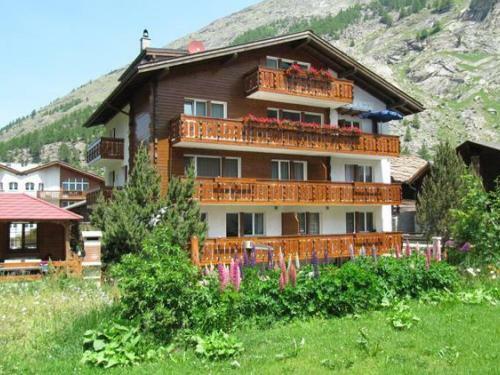 Apartment Adora