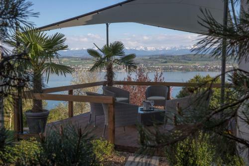 Hotel H�tel-restaurant Mont-vully