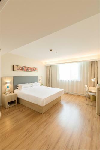 Hanting Hotel Tongliao Ganqika Railway Station